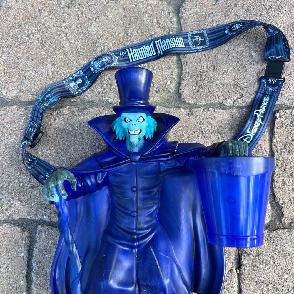 NEW Disney Parks Haunted Mansion Hatbox Ghost Sipper Cup LIGHTS UP & MAKES SOUND